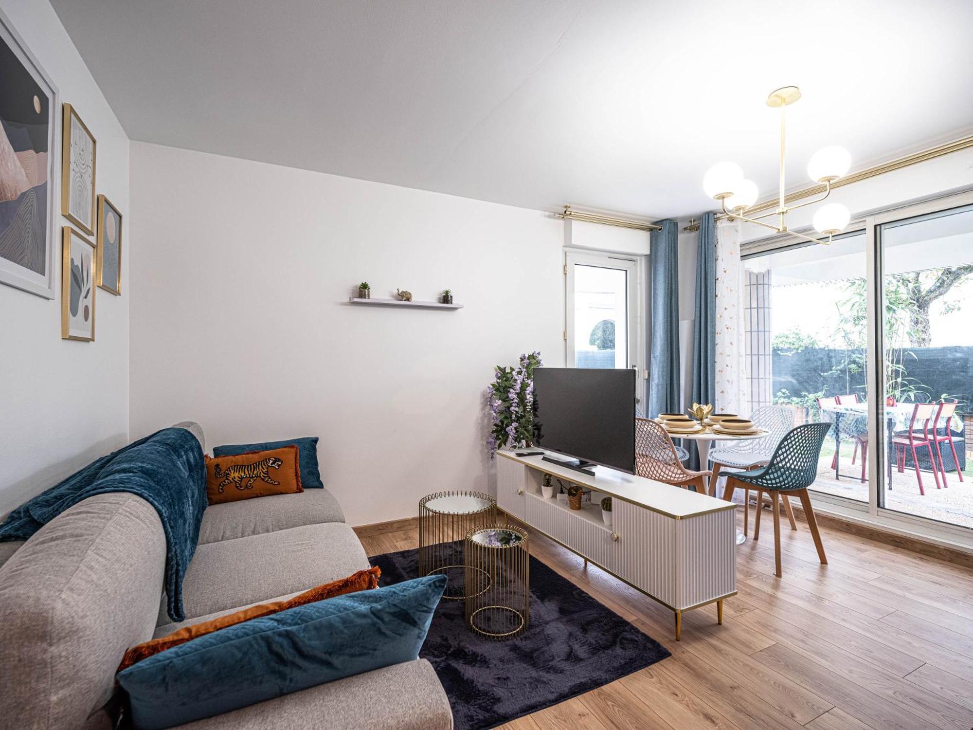 Appartement Cocooning En Centre-Ville - Residence Le Colisee エルモン エクステリア 写真