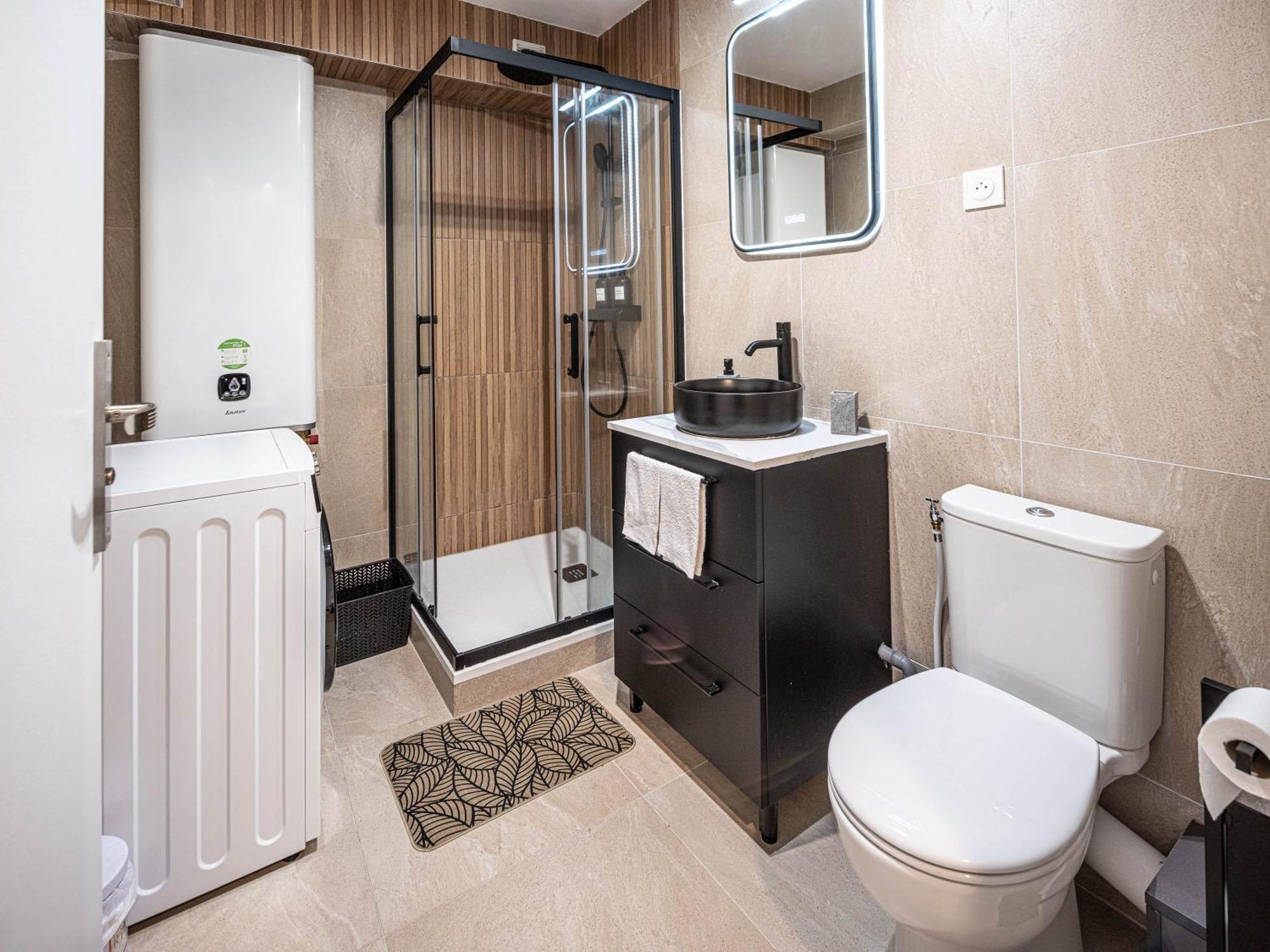 Appartement Cocooning En Centre-Ville - Residence Le Colisee エルモン エクステリア 写真